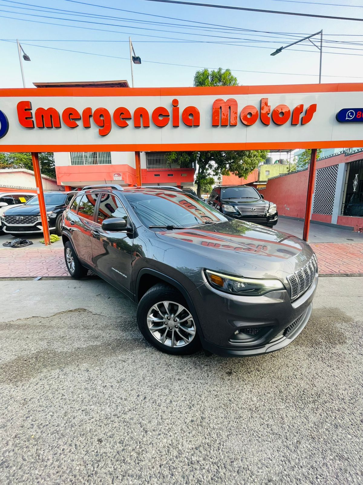 Jeep Cherokee Latitude Plus 2019 - foto 2 de 8
