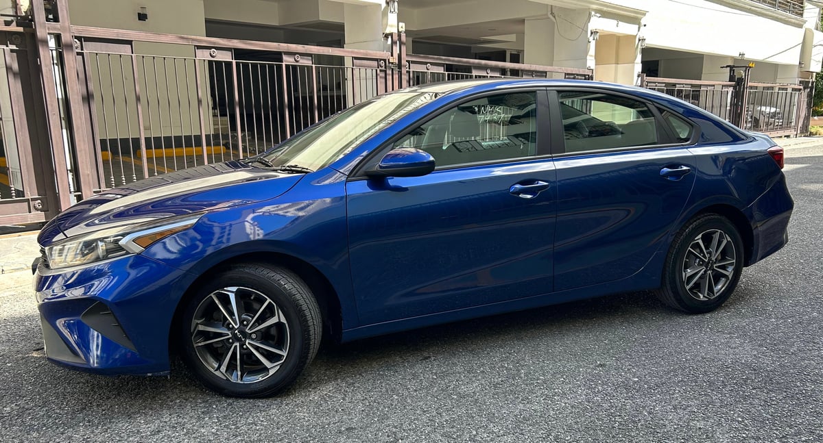 Kia Forte LXS 2022 - foto 7 de 14