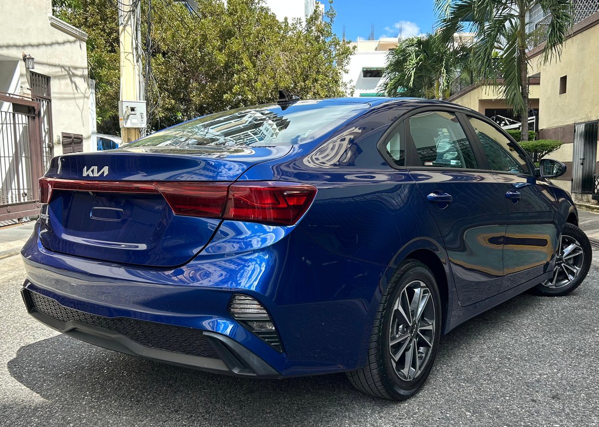 Kia Forte LXS 2022 - foto 6 de 14