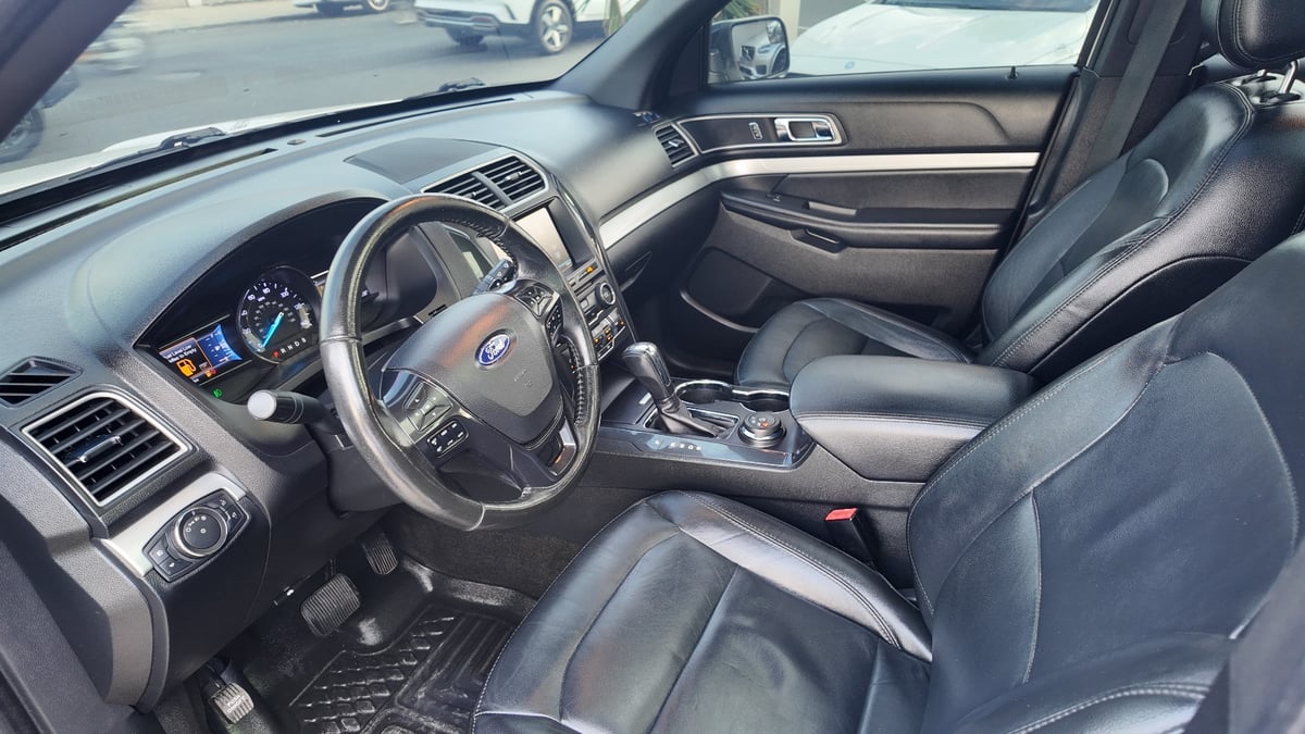 Ford Explorer XLT 4WD 2016 - foto 5 de 8