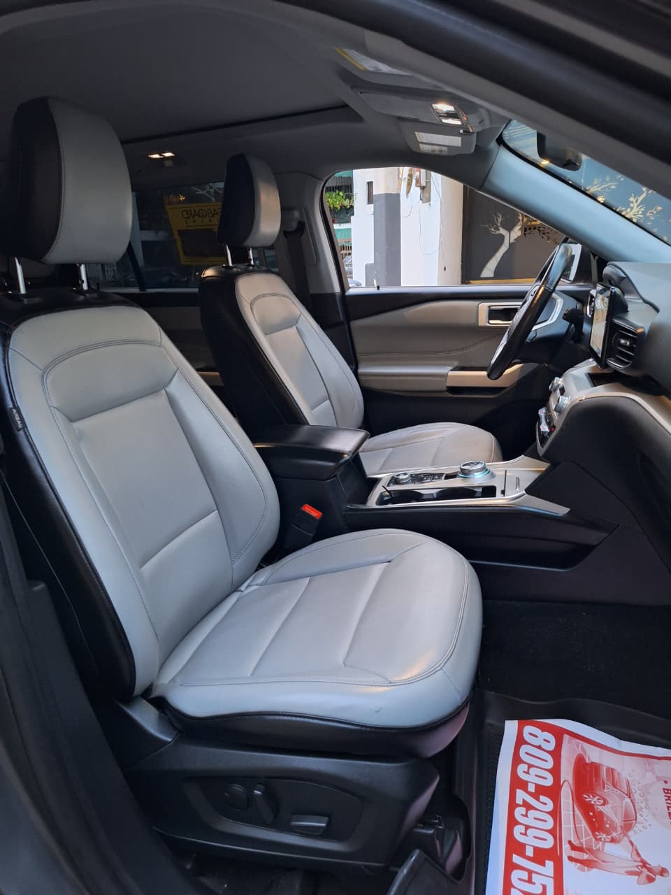 Ford Explorer Active 2021 - foto 2 de 11