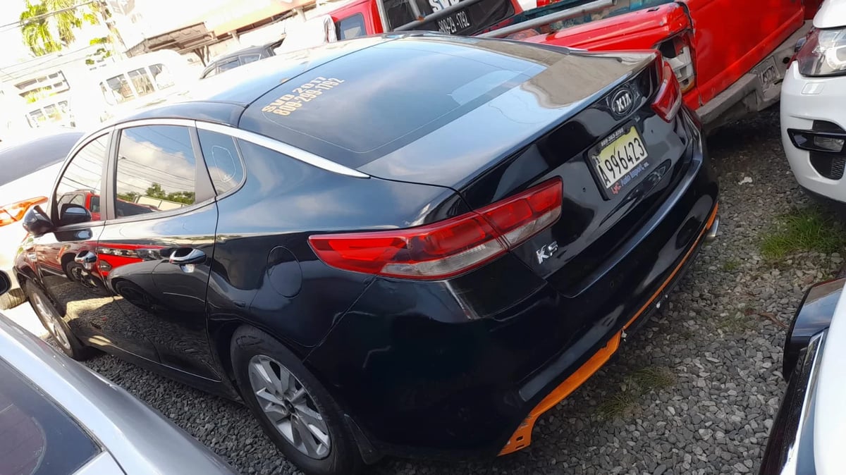 Kia K-5 EX 2017 - foto 8 de 8