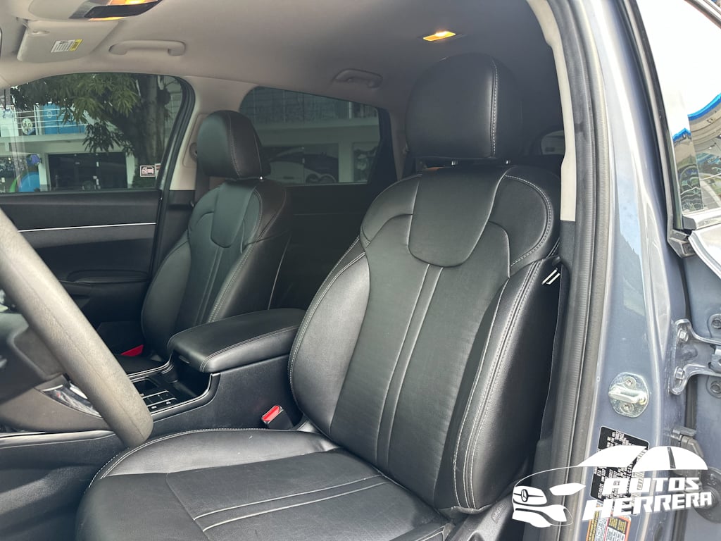 Kia Sorento LX 2022 - foto 8 de 9
