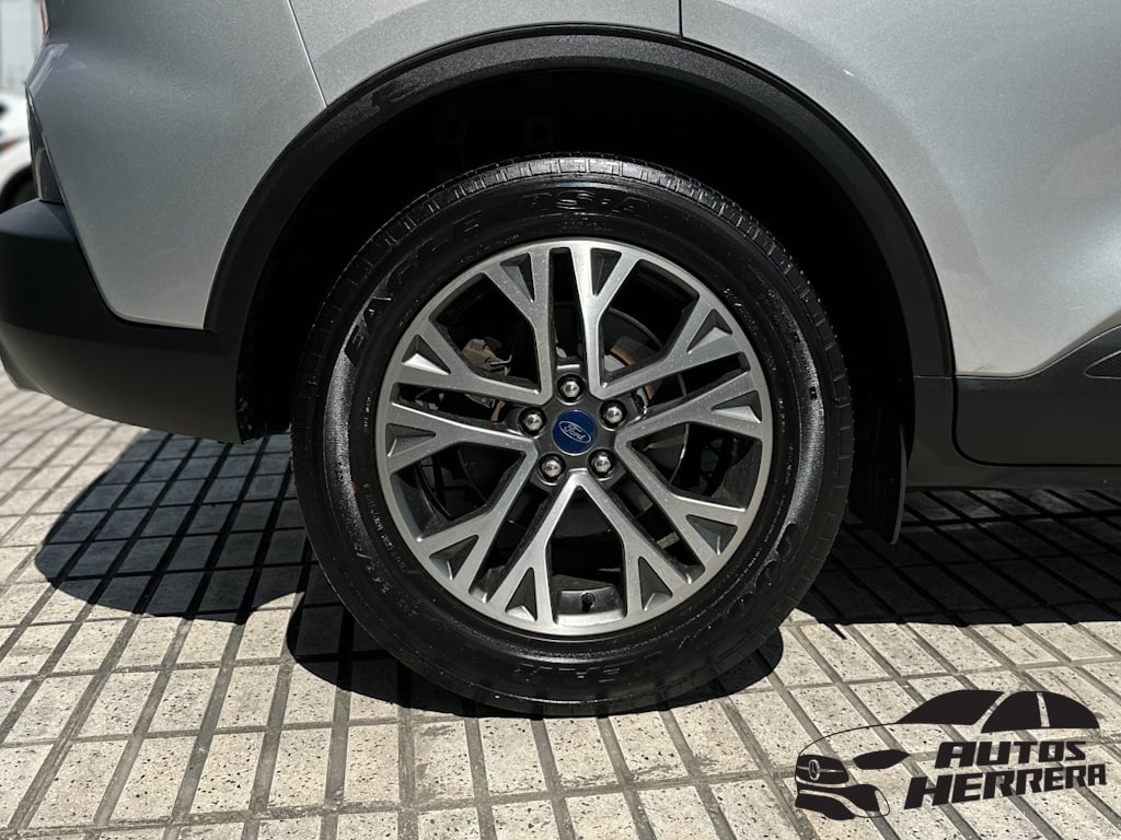 Ford Escape SEL 2020 - foto 7 de 12
