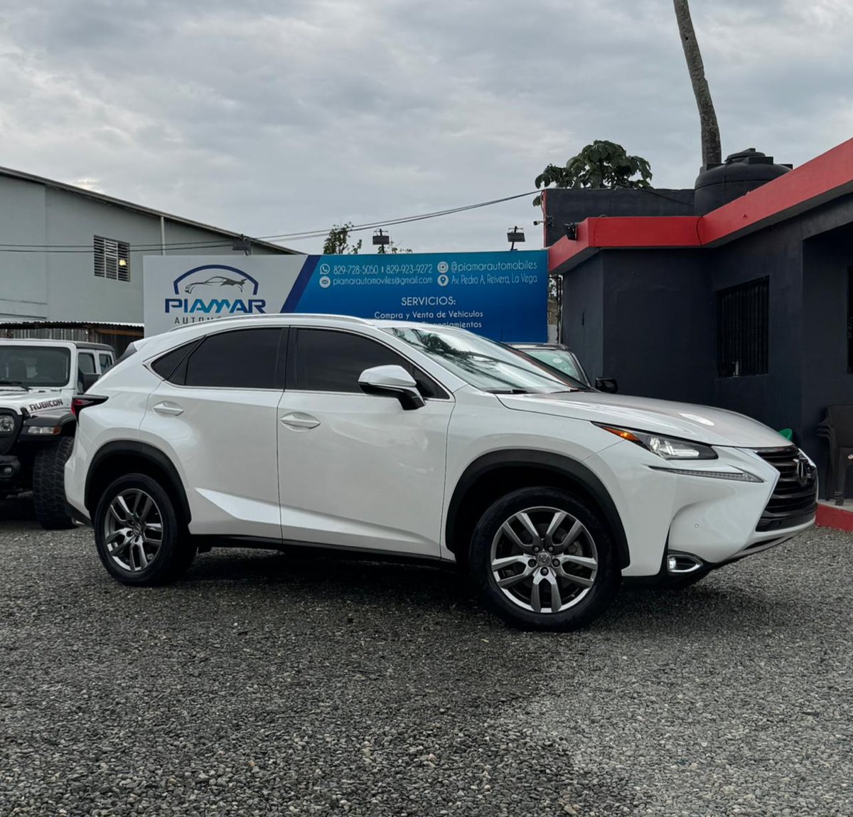 Lexus NX 200T 2016 - foto 3 de 12