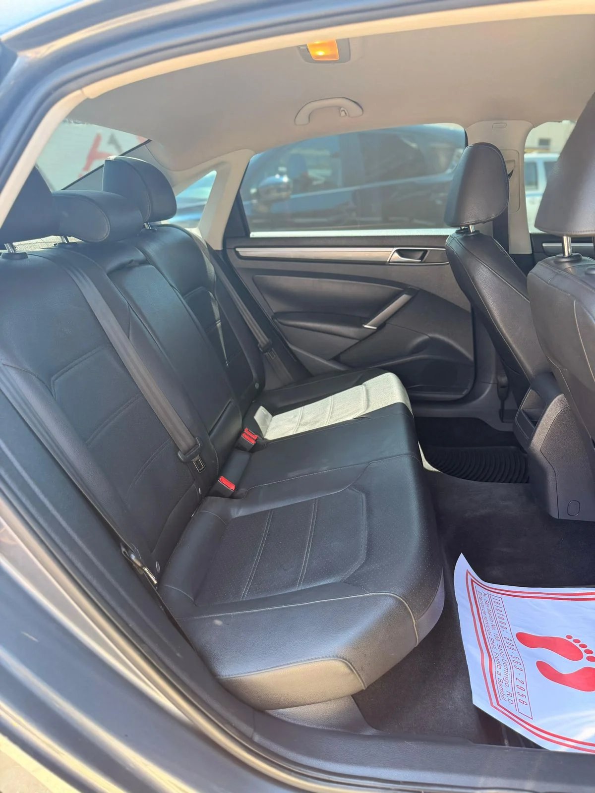 Volkswagen Passat R-Line 2018 - foto 9 de 12
