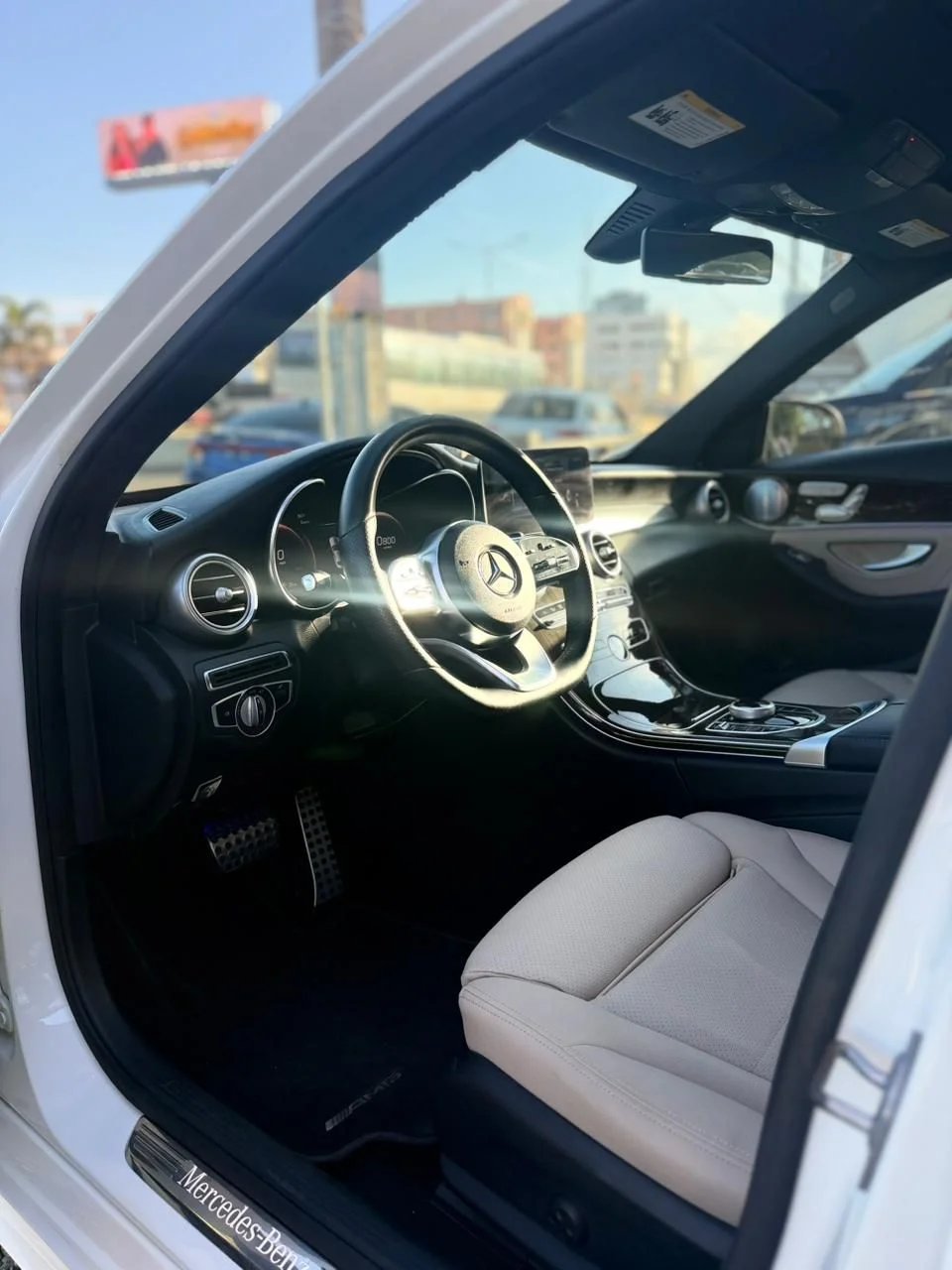 Mercedes Benz C 300 2020 - foto 7 de 11