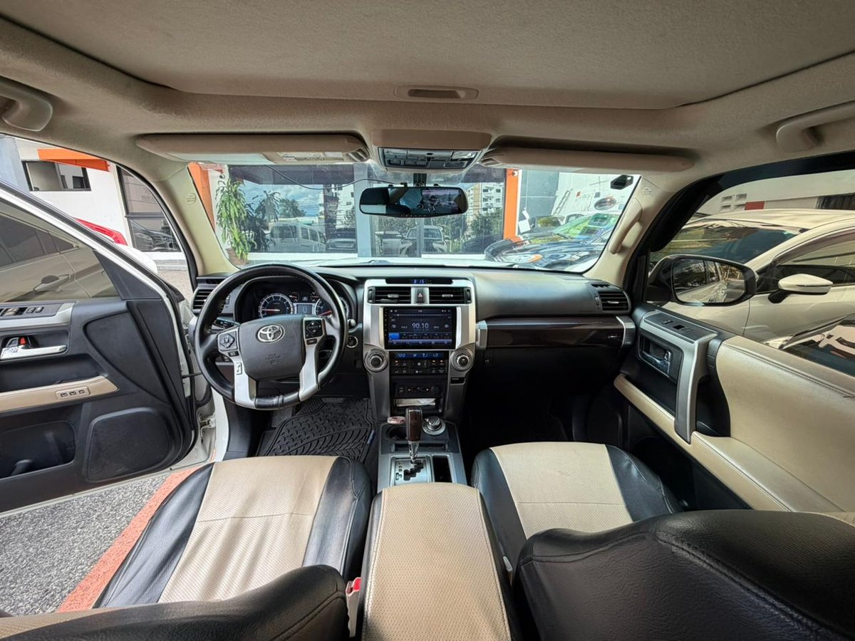 Toyota 4 Runner Limited 2014 - foto 7 de 10