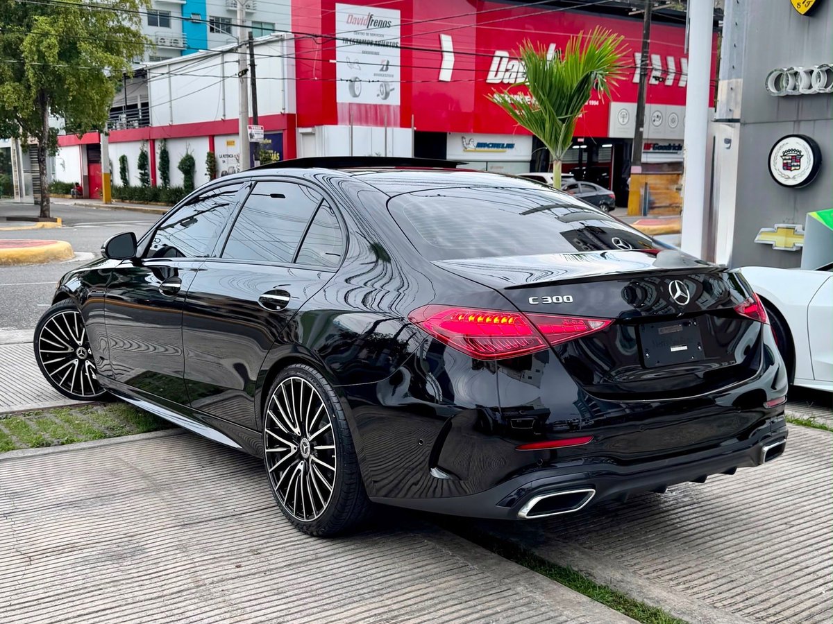 Mercedes Benz C 300 AMG 2022 - foto 12 de 12