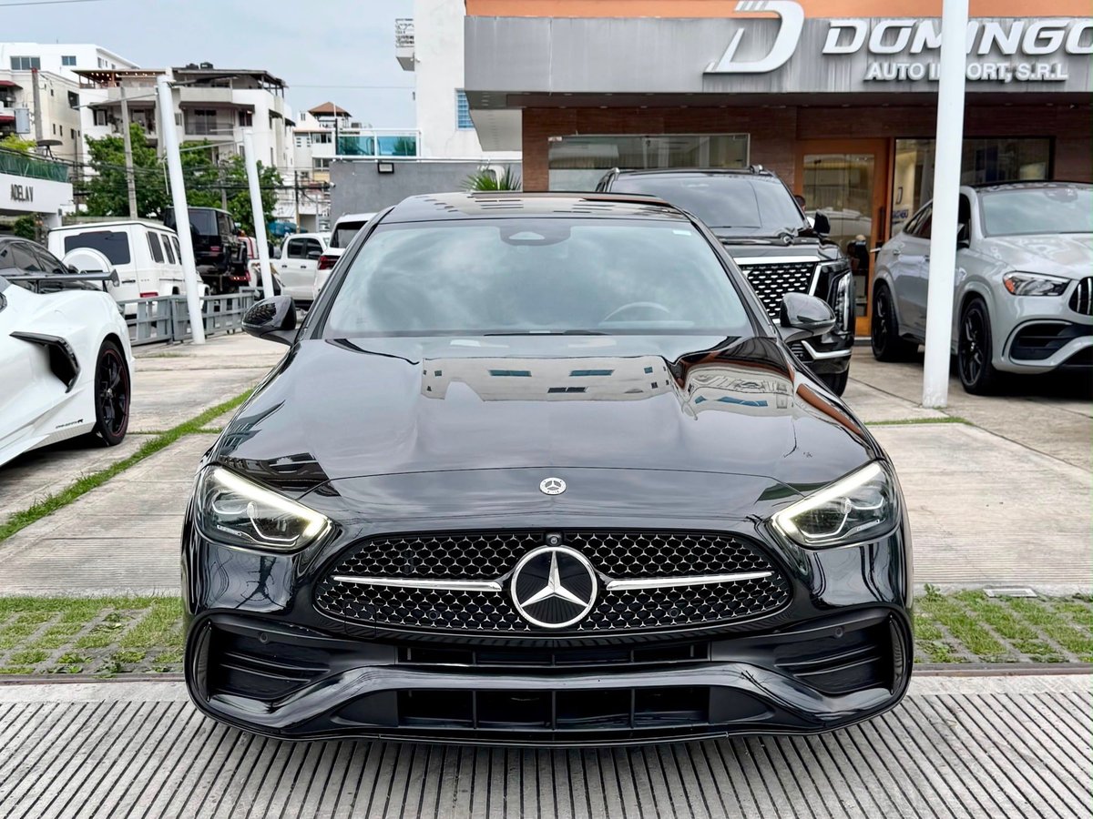 Mercedes Benz C 300 AMG 2022 - foto 2 de 12