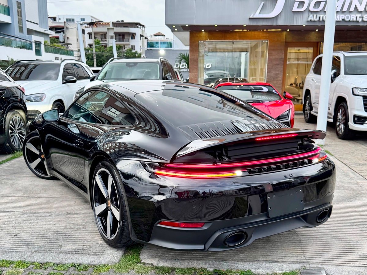 Porsche 911 Carrera 2025 - foto 14 de 14