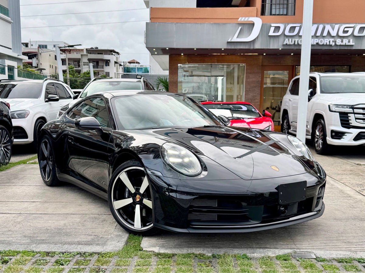 Porsche 911 Carrera 2025 - foto 2 de 14