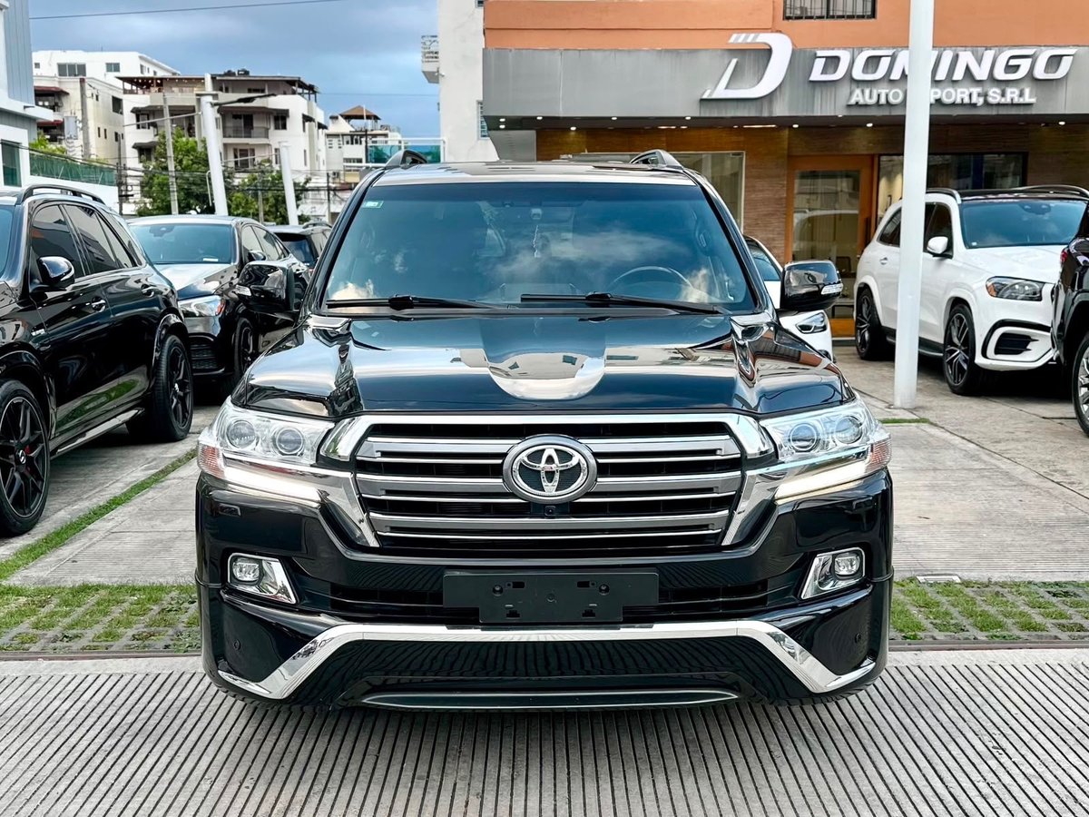 Toyota Land Cruiser VXR 2017 - foto 2 de 13