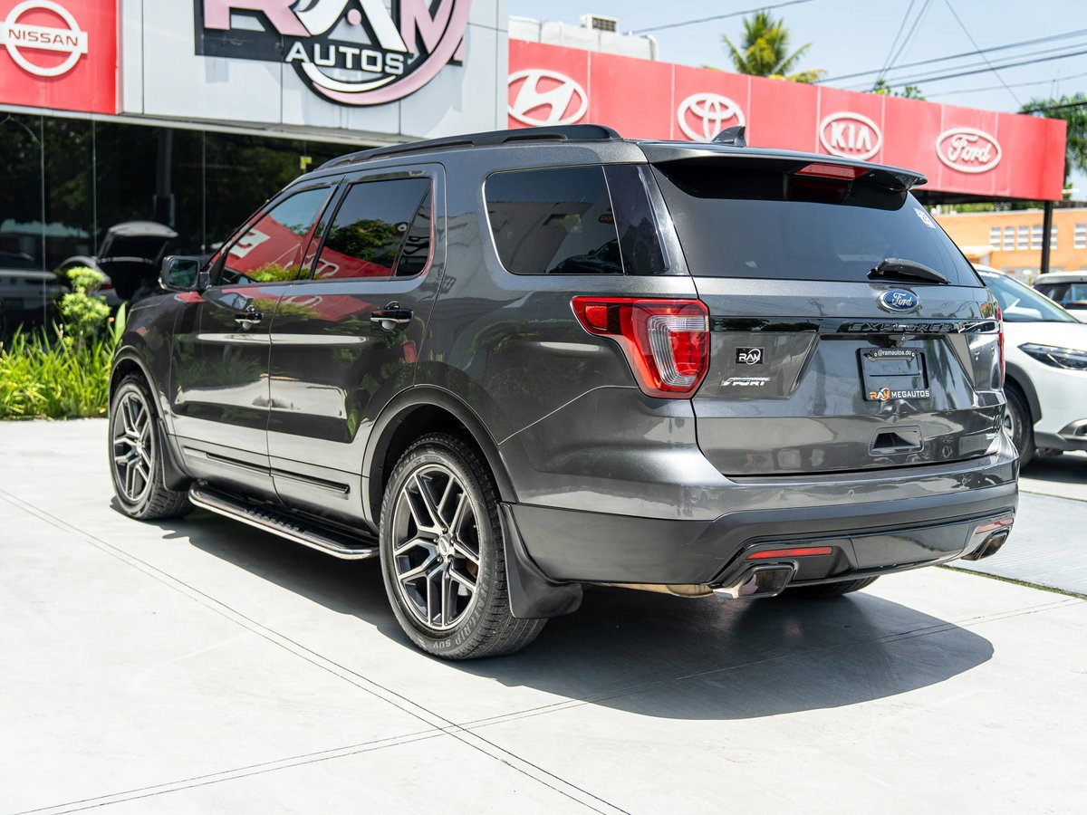 Ford Explorer Sport 2016 - foto 15 de 15