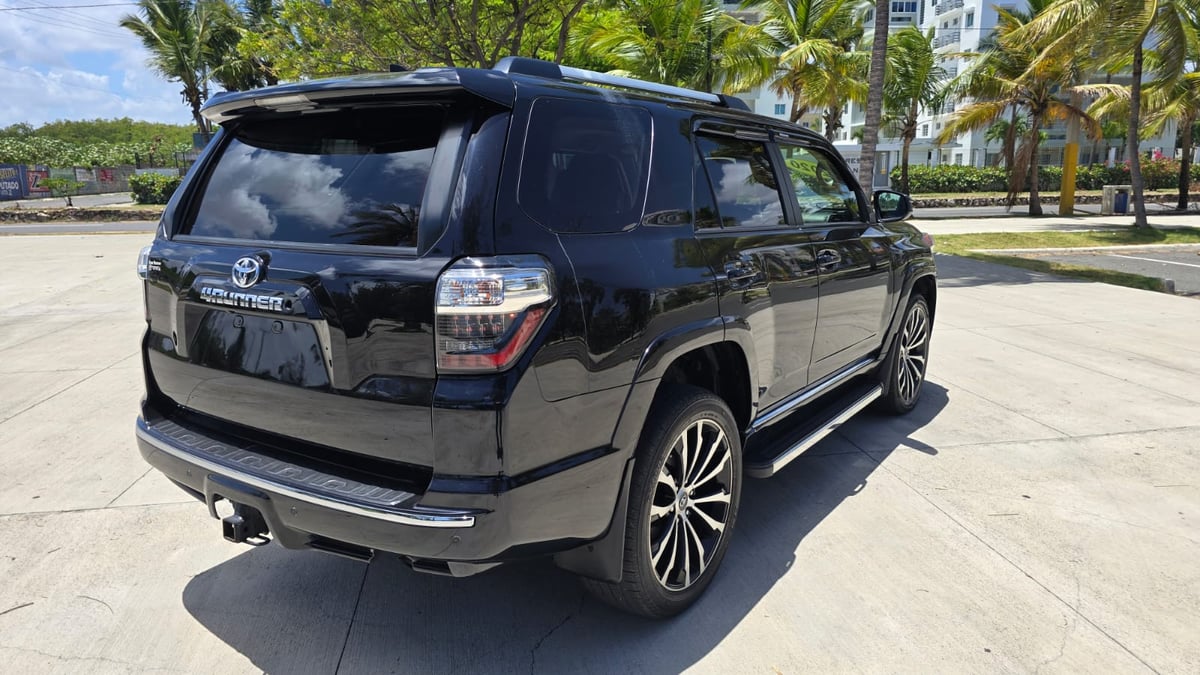 Toyota 4 Runner SR5 Premium 2020 - foto 2 de 10
