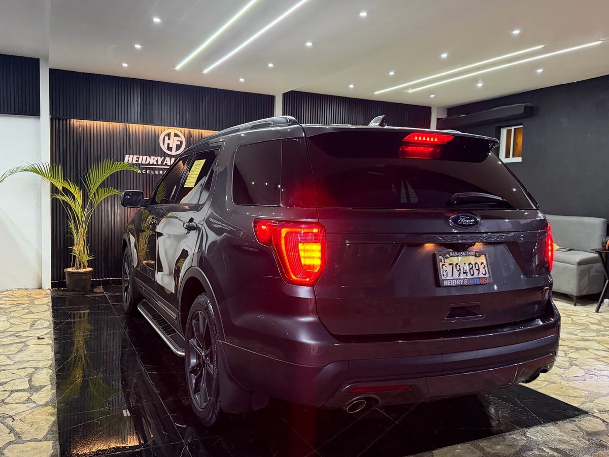 Ford Explorer XLT 2017 - foto 10 de 10