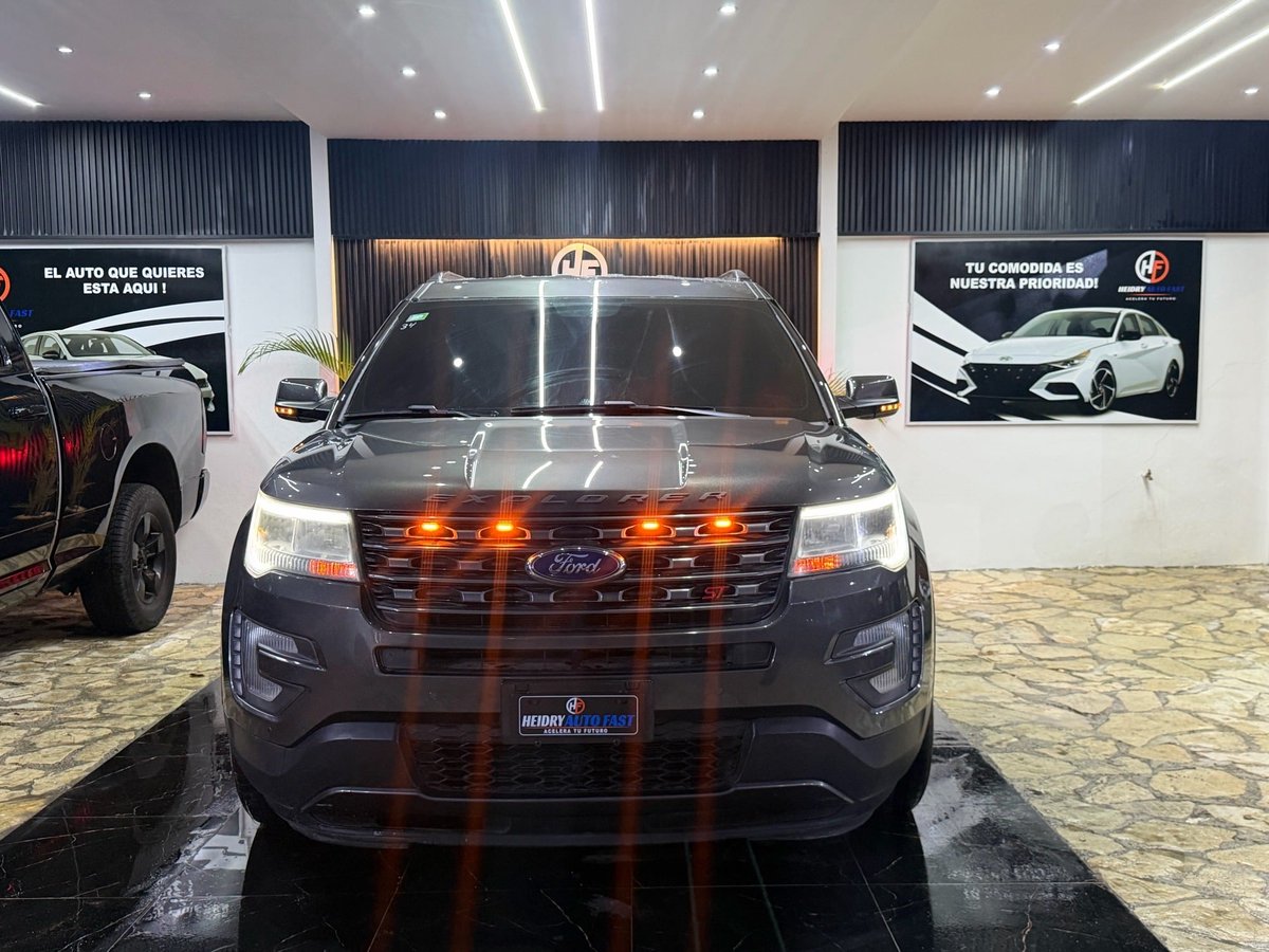 Ford Explorer XLT 2017 - foto 2 de 10