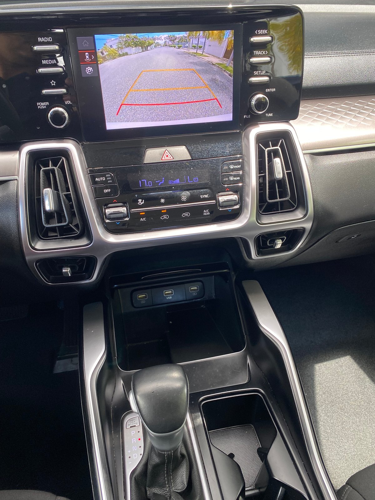 Kia Sorento LX 2023 - foto 12 de 12