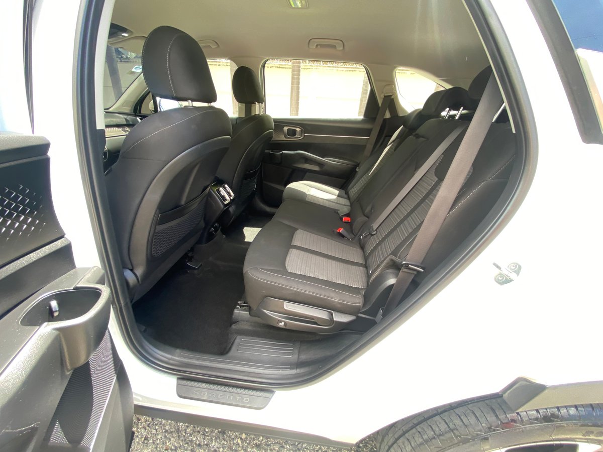 Kia Sorento LX 2023 - foto 10 de 12