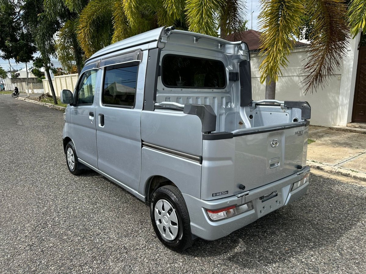 Daihatsu Hijet Minivan 2020 - foto 4 de 12
