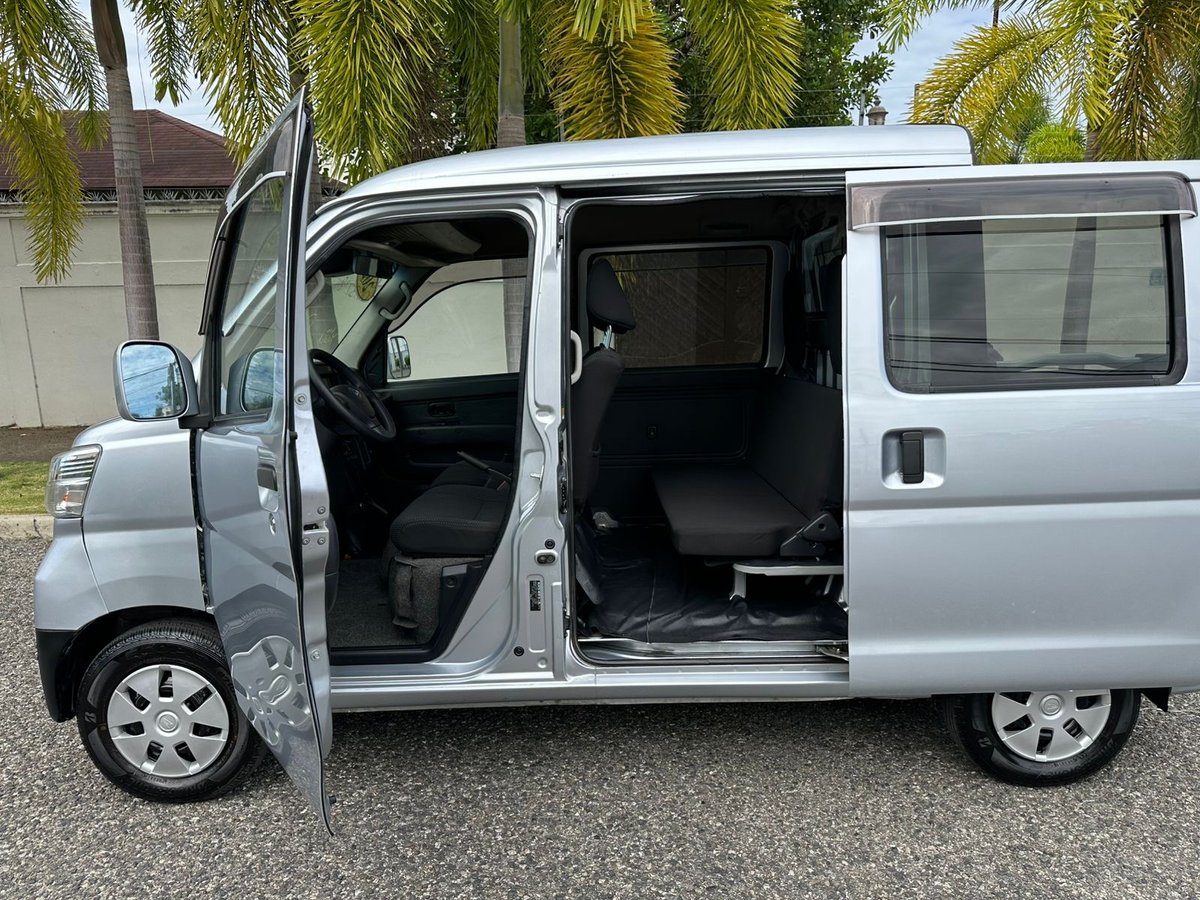 Daihatsu Hijet Minivan 2020 - foto 8 de 12