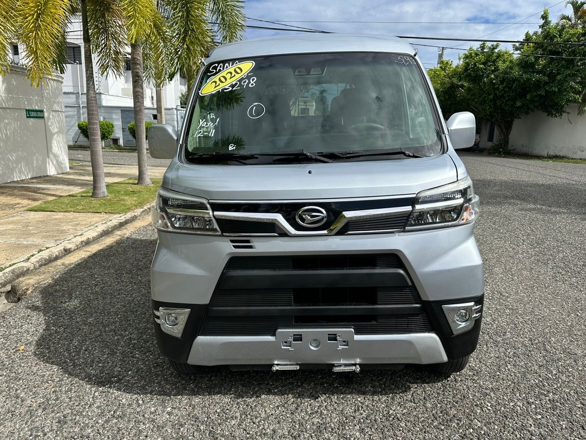 Daihatsu Hijet Minivan 2020 - foto 2 de 12