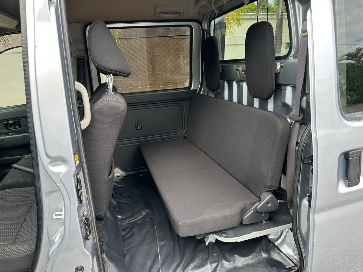 Daihatsu Hijet Minivan 2020 - foto 11 de 12