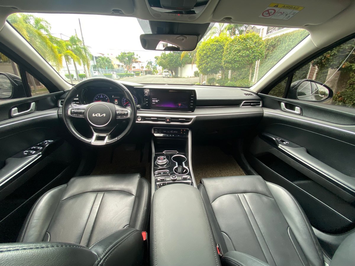 Kia K-5 Prestige 2022 - foto 10 de 12