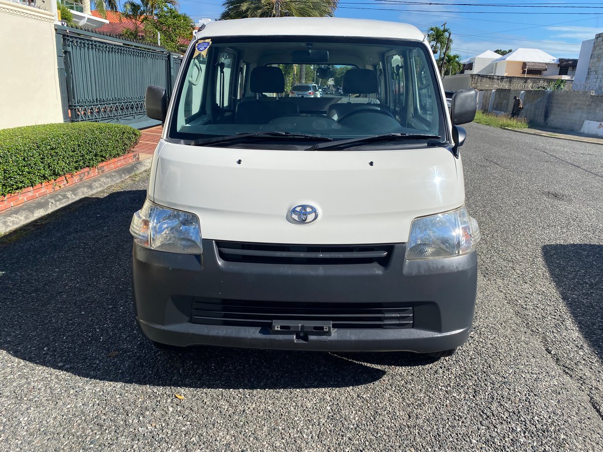 Toyota Town-Ace GL 4WD 2019 - foto 3 de 12