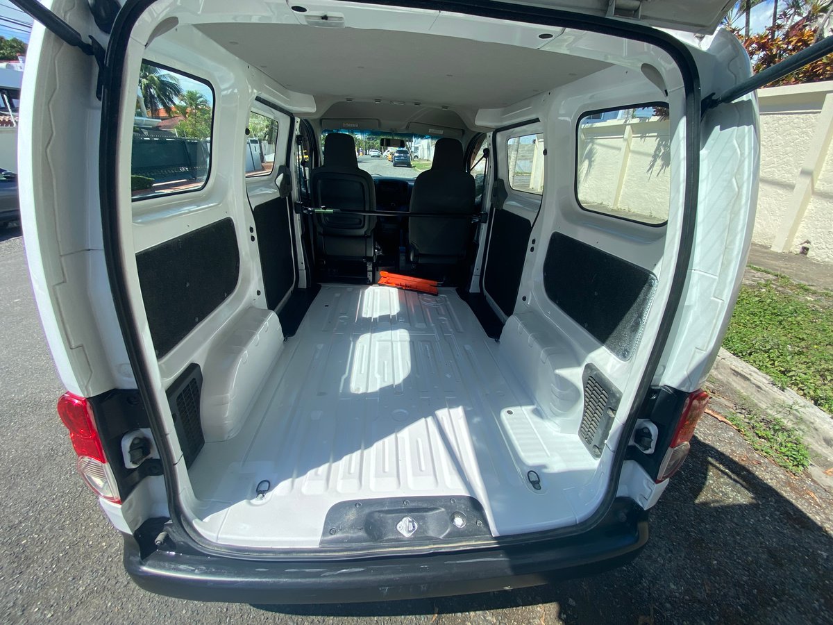Nissan NV 200 2018 - foto 7 de 12