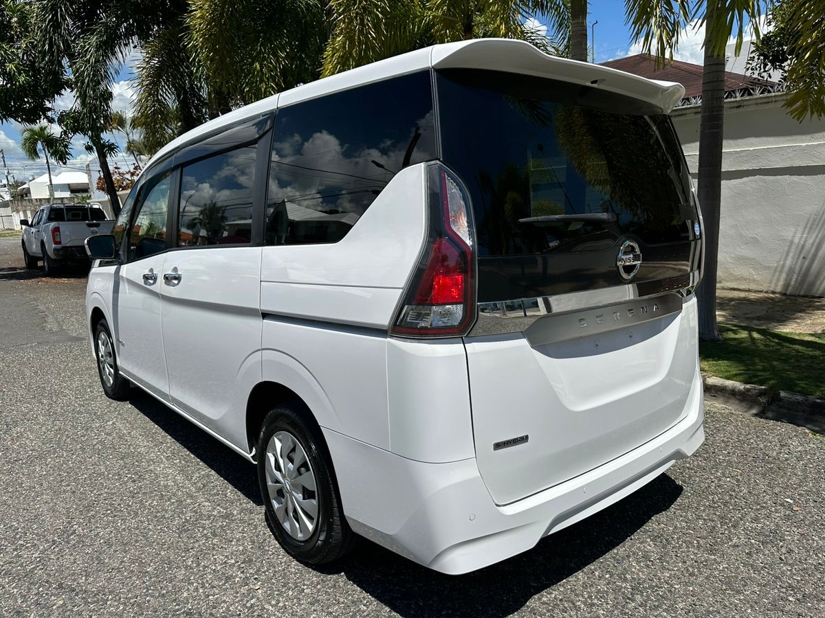 Nissan Serena 2020 - foto 4 de 12