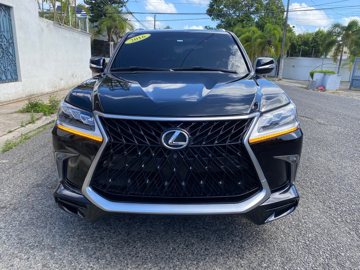 Lexus LX 570 Super Sport 2016 - foto 2 de 12