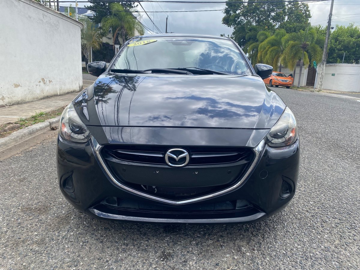 Mazda Demio Sport 2018 - foto 2 de 10