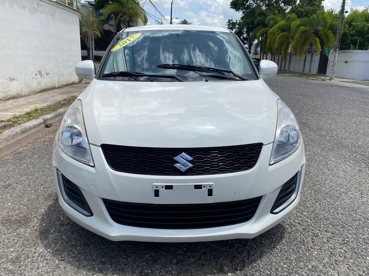 Suzuki Swift GL+ 2017 - foto 2 de 10