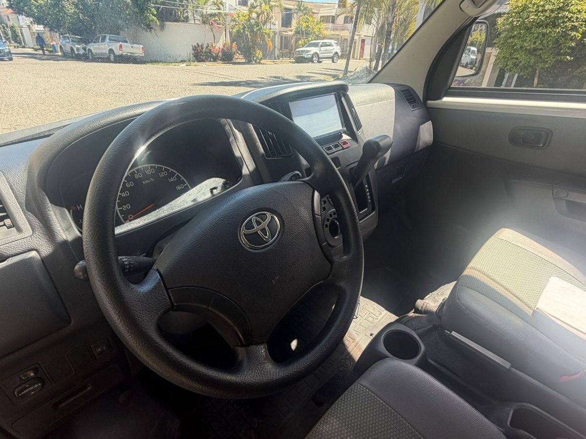 Toyota Town-Ace DX 2020 - foto 10 de 10