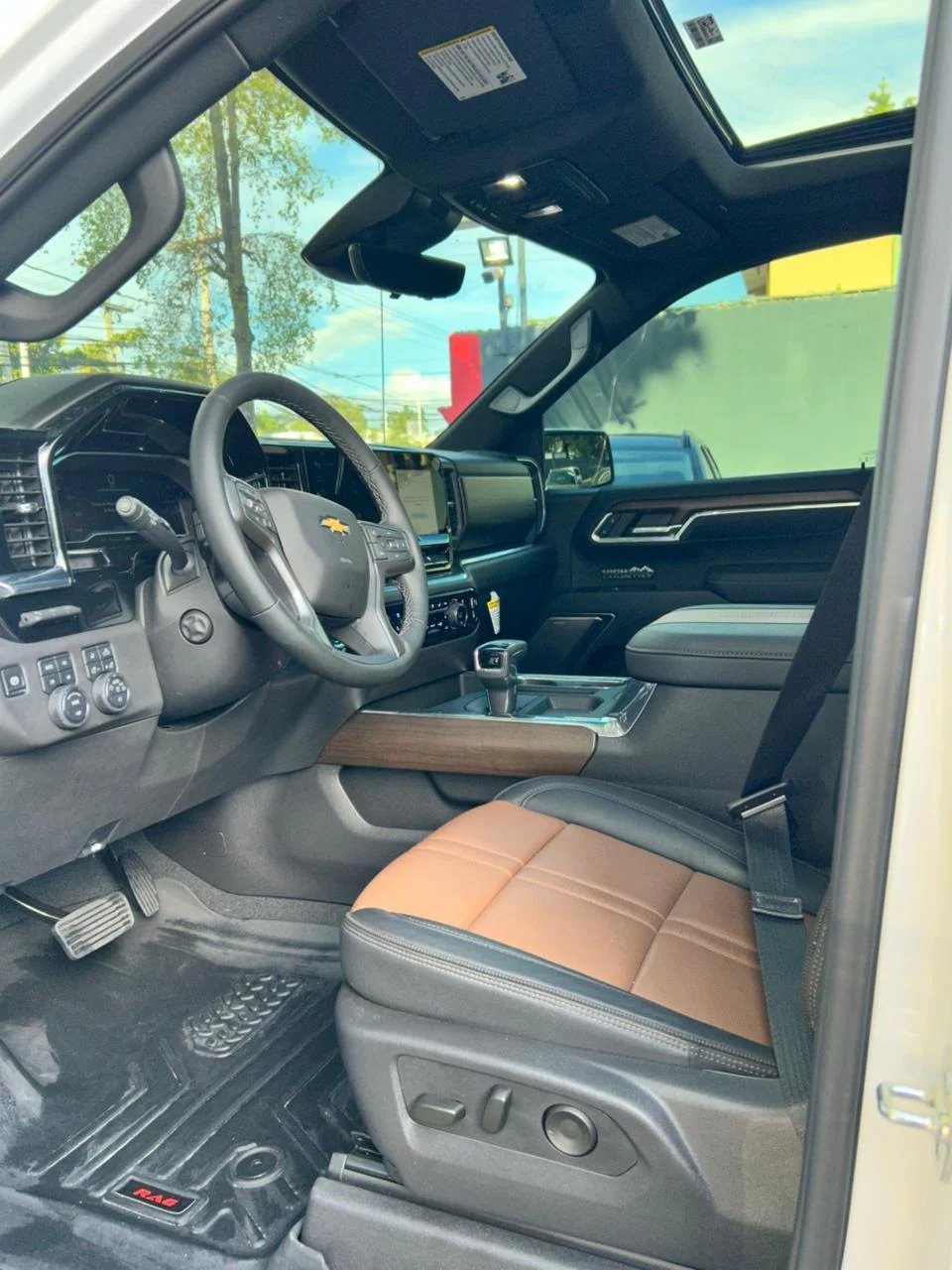 Chevrolet Silverado High Country Duramax 2025 - foto 8 de 10
