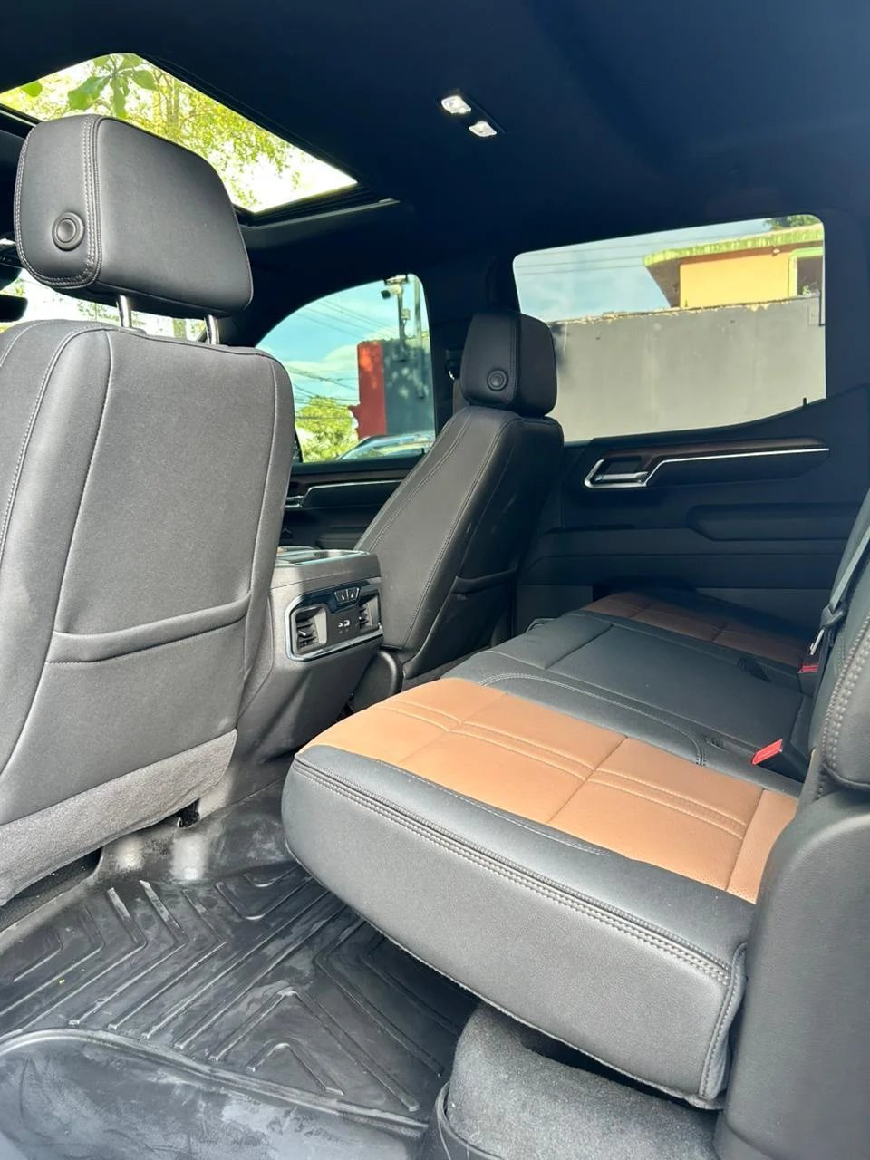 Chevrolet Silverado High Country Duramax 2025 - foto 6 de 10