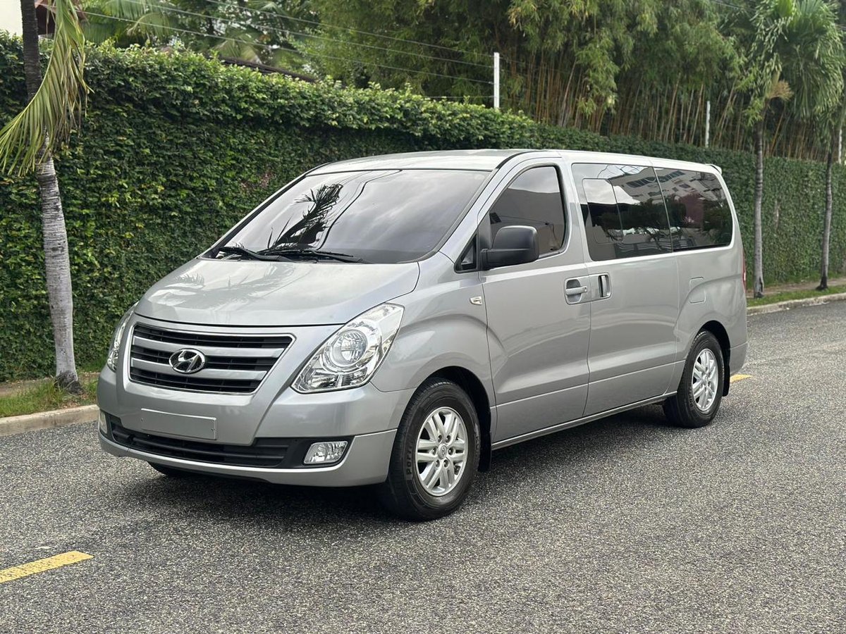 Hyundai Starex H-1 2018 en venta - vista principal