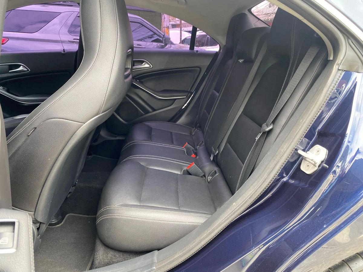 Mercedes Benz CLA 180 2018 - foto 9 de 10