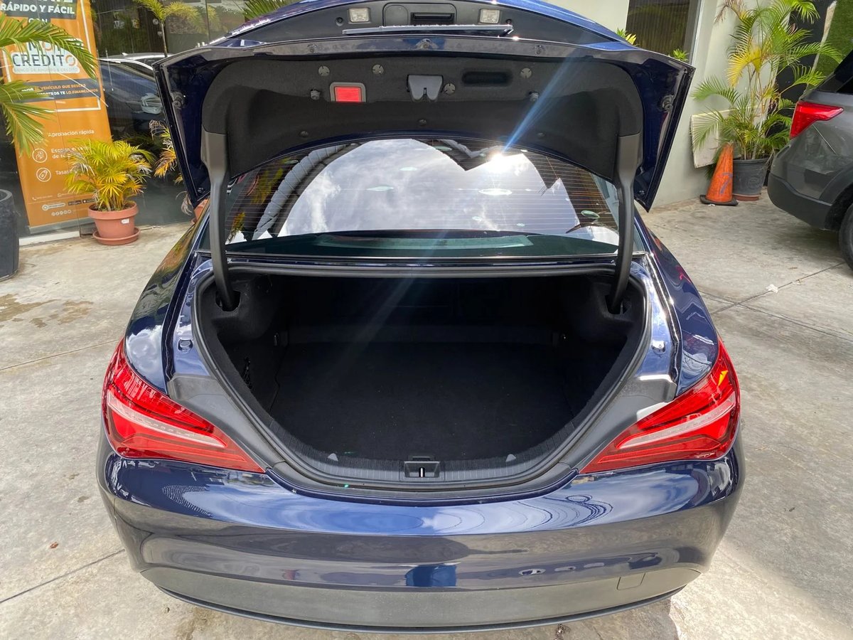 Mercedes Benz CLA 180 2018 - foto 10 de 10