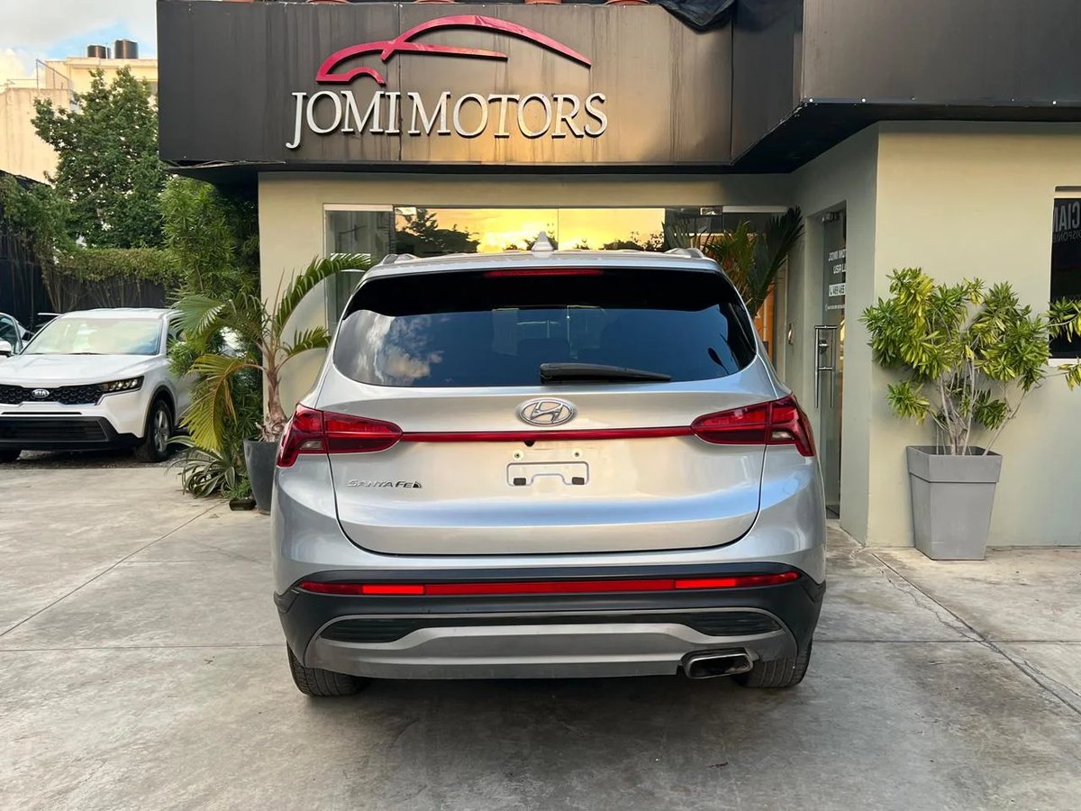 Hyundai Santa Fe SE 2021 - foto 5 de 9