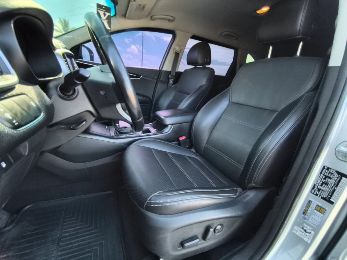 Kia Sorento EX 2018 - foto 10 de 12
