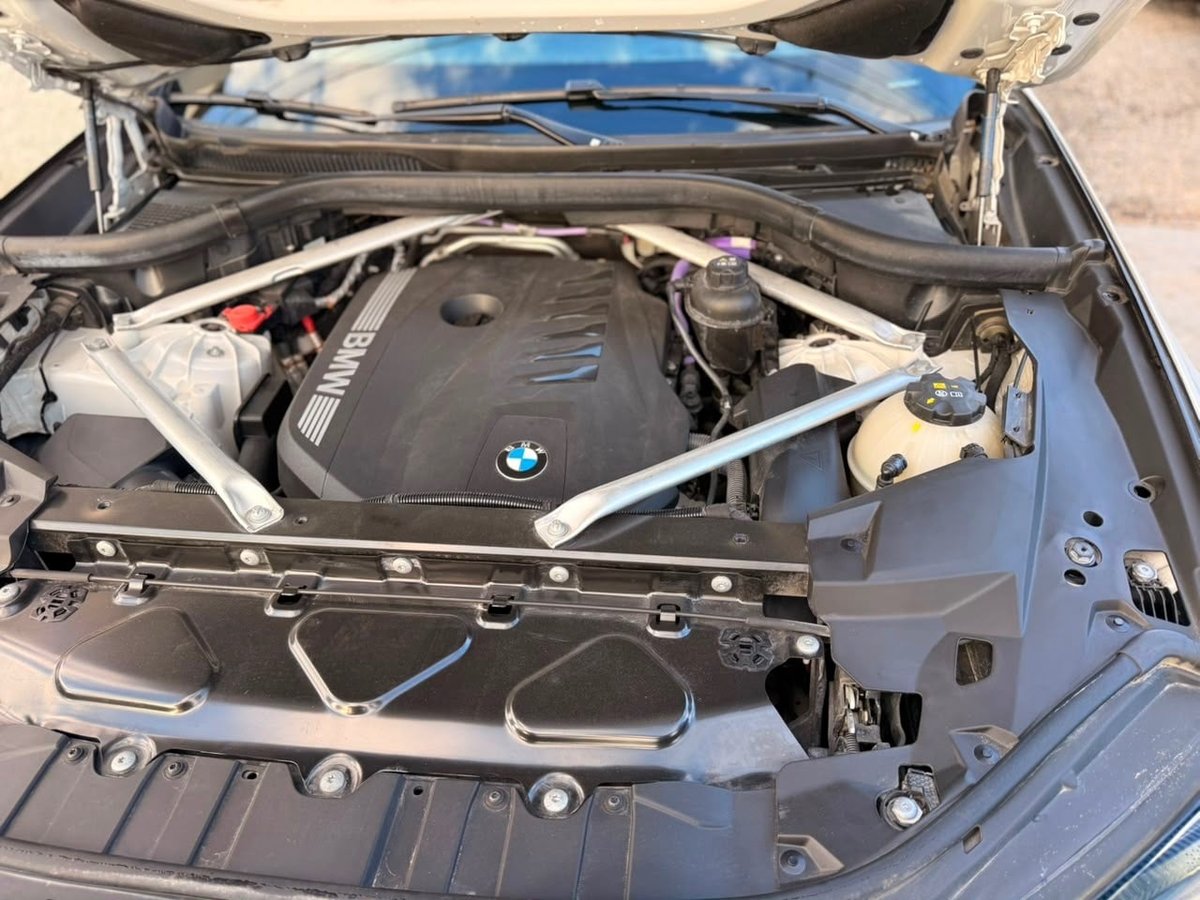 BMW X6 xDrive40i 2024 - foto 10 de 10