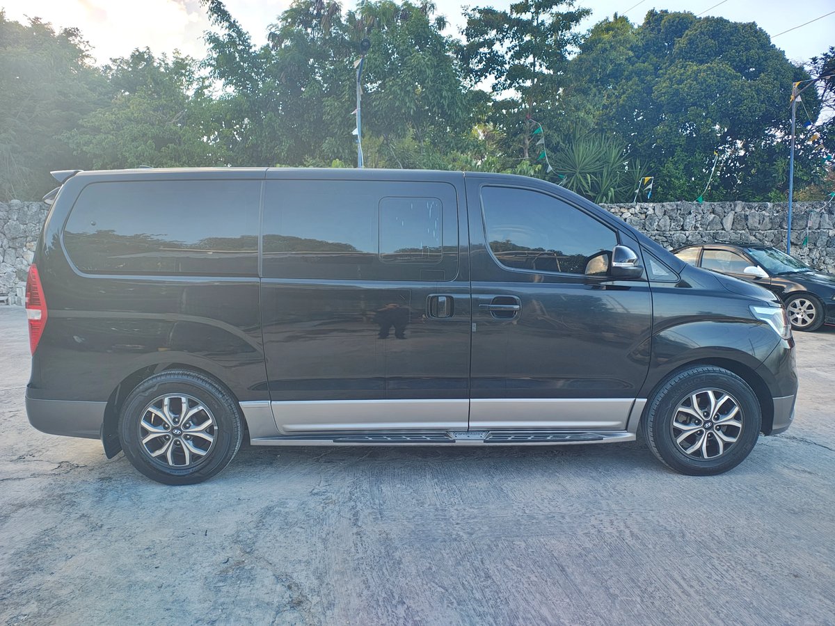 Hyundai Grand Starex Limousine 2020 - foto 4 de 12