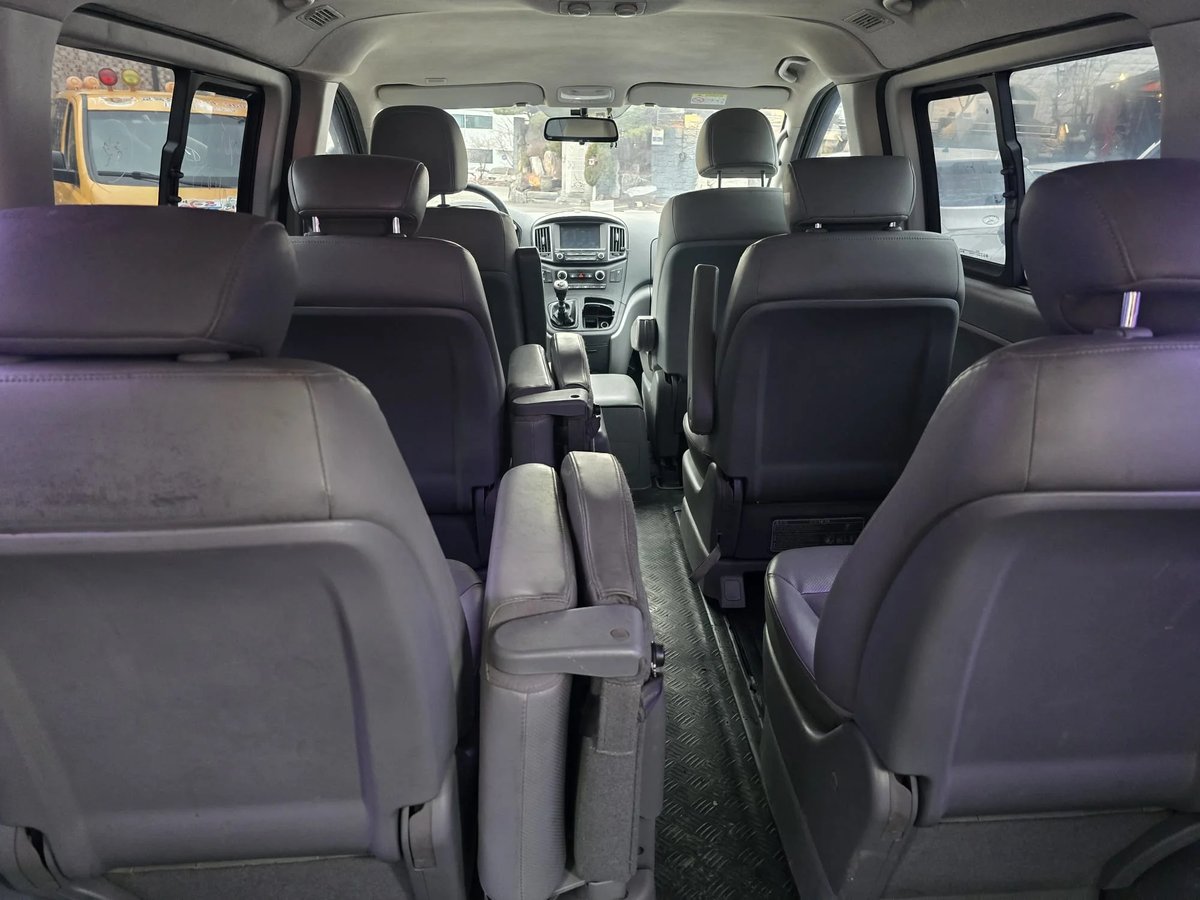 Hyundai Grand Starex Limousine 2021 - foto 12 de 12