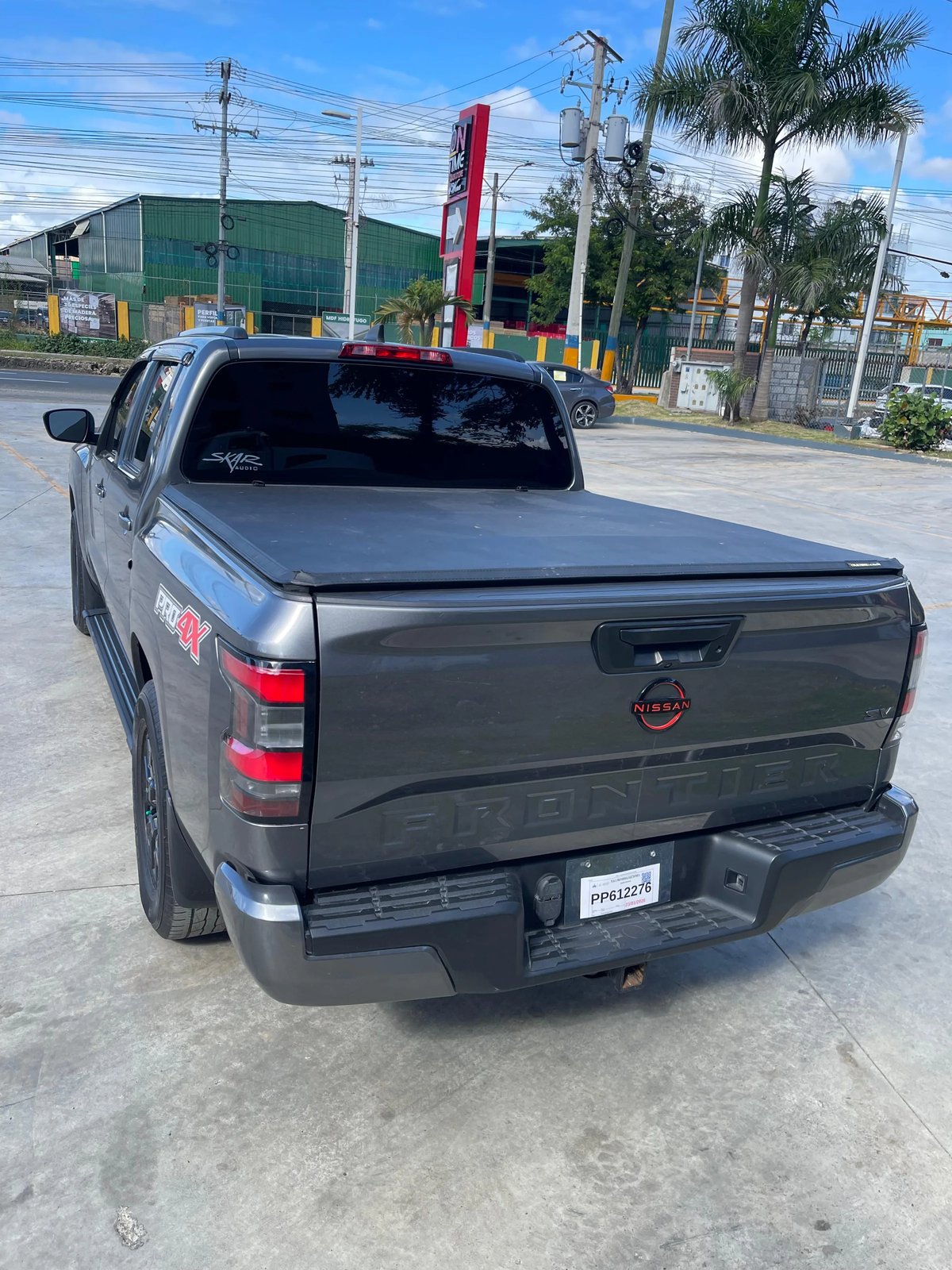 Nissan Frontier SV 2022 - foto 2 de 6