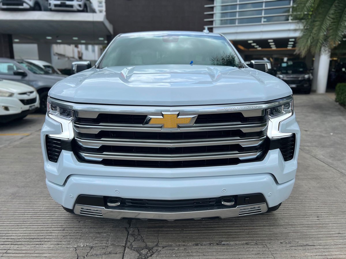 Chevrolet Silverado High Country Duramax 2026 - foto 2 de 11