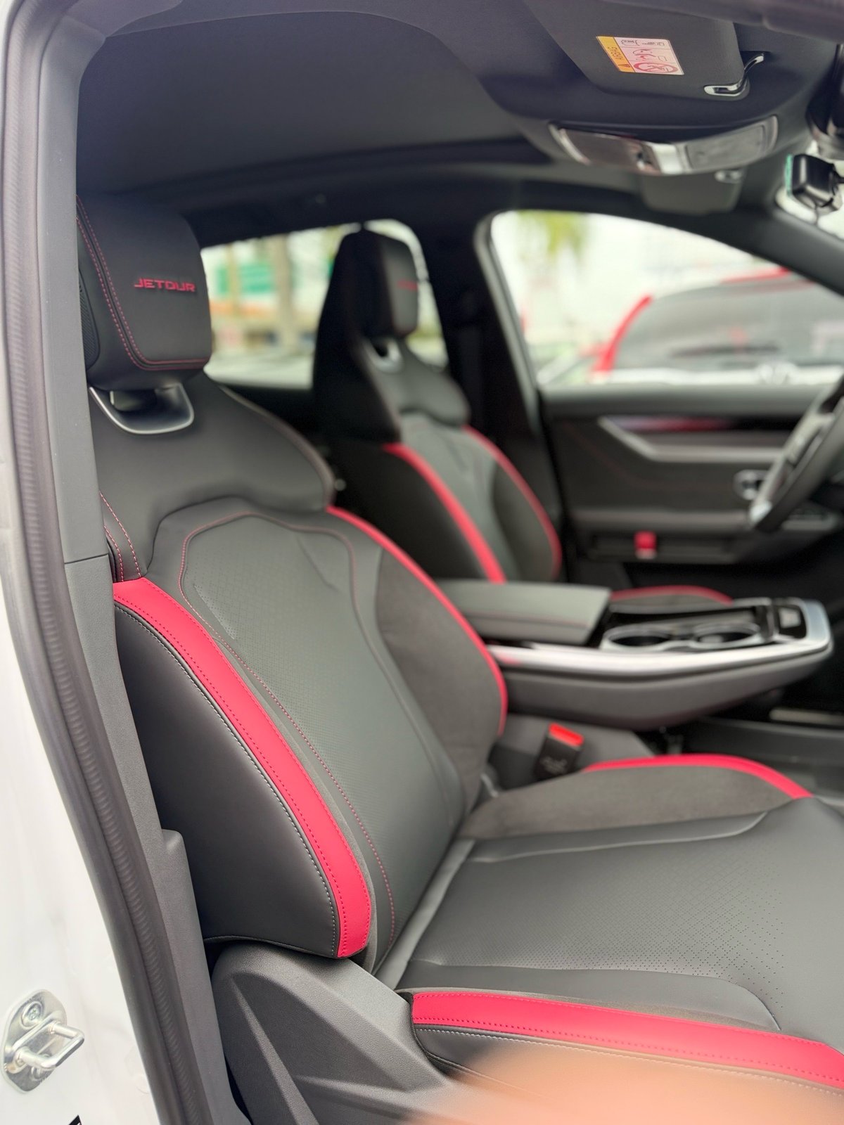 Jetour Dashing PLUS 2027 - foto 7 de 7