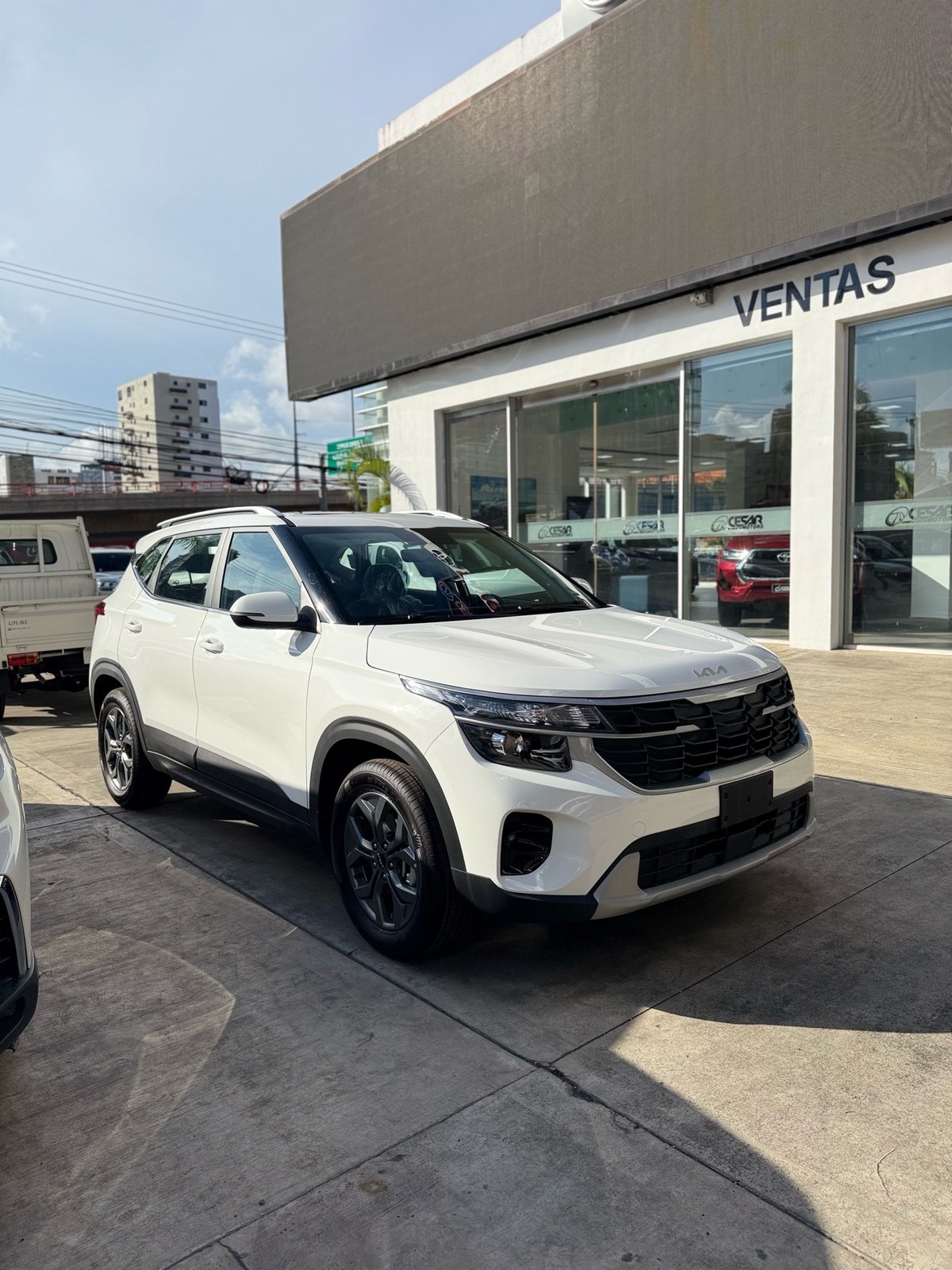 Kia Seltos Luxury 2027 - foto 2 de 7