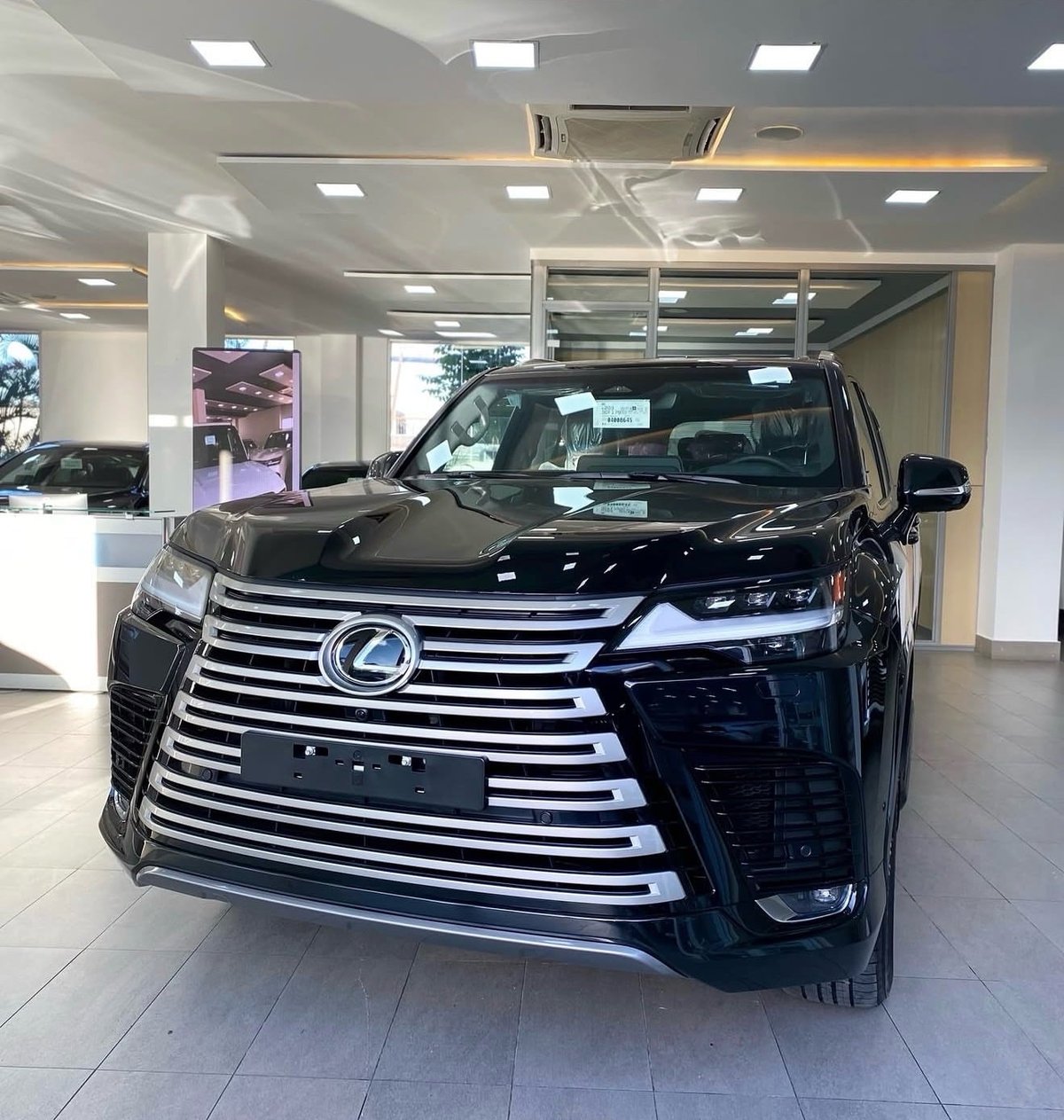 Lexus LX 700 H Urban 2027 en venta - vista principal